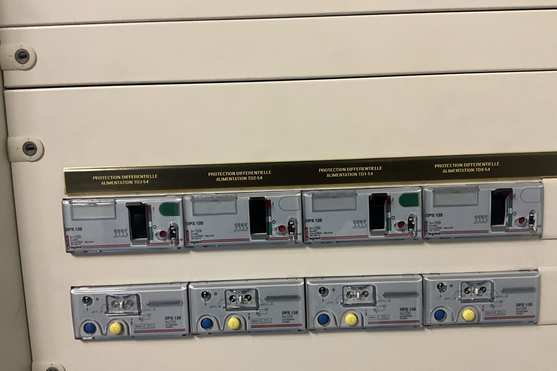 Disjoncteurs différentiels d'un tableau général basse tension